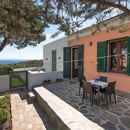 La Lampara - Casa Panoramica 4 Km Dalla Pelosa Feriehus *